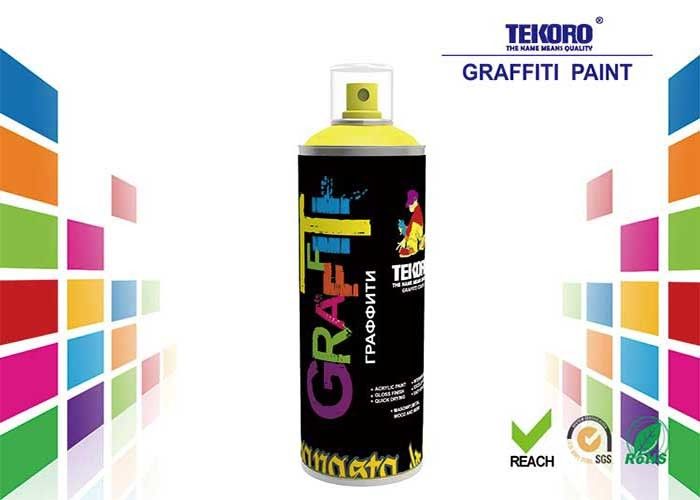 Sokak Sanatı Ve Graffiti Sanatçı Için çeşitli Renkler Graffiti Sprey Boya Yaratıcı Çalışır